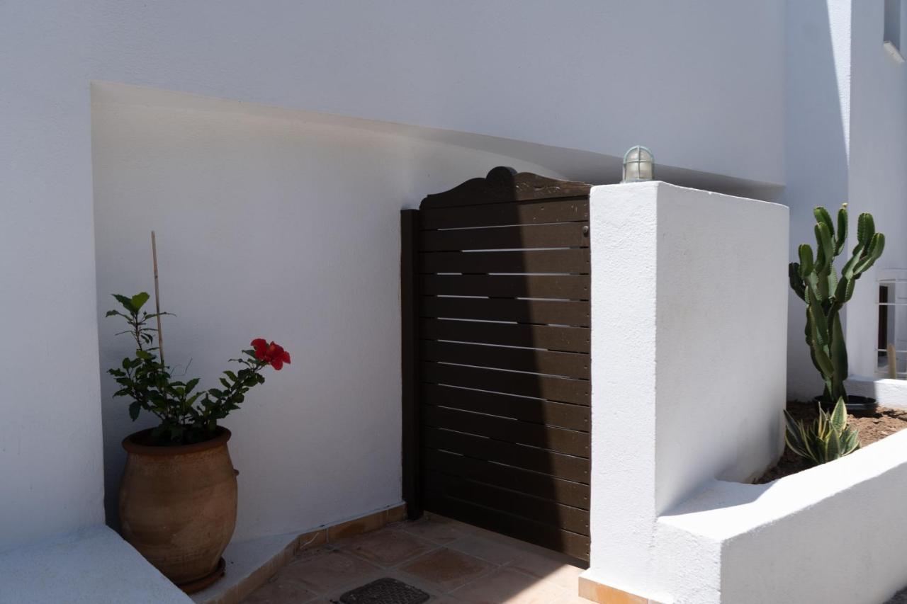 Lotos Beach Home Kini Екстериор снимка