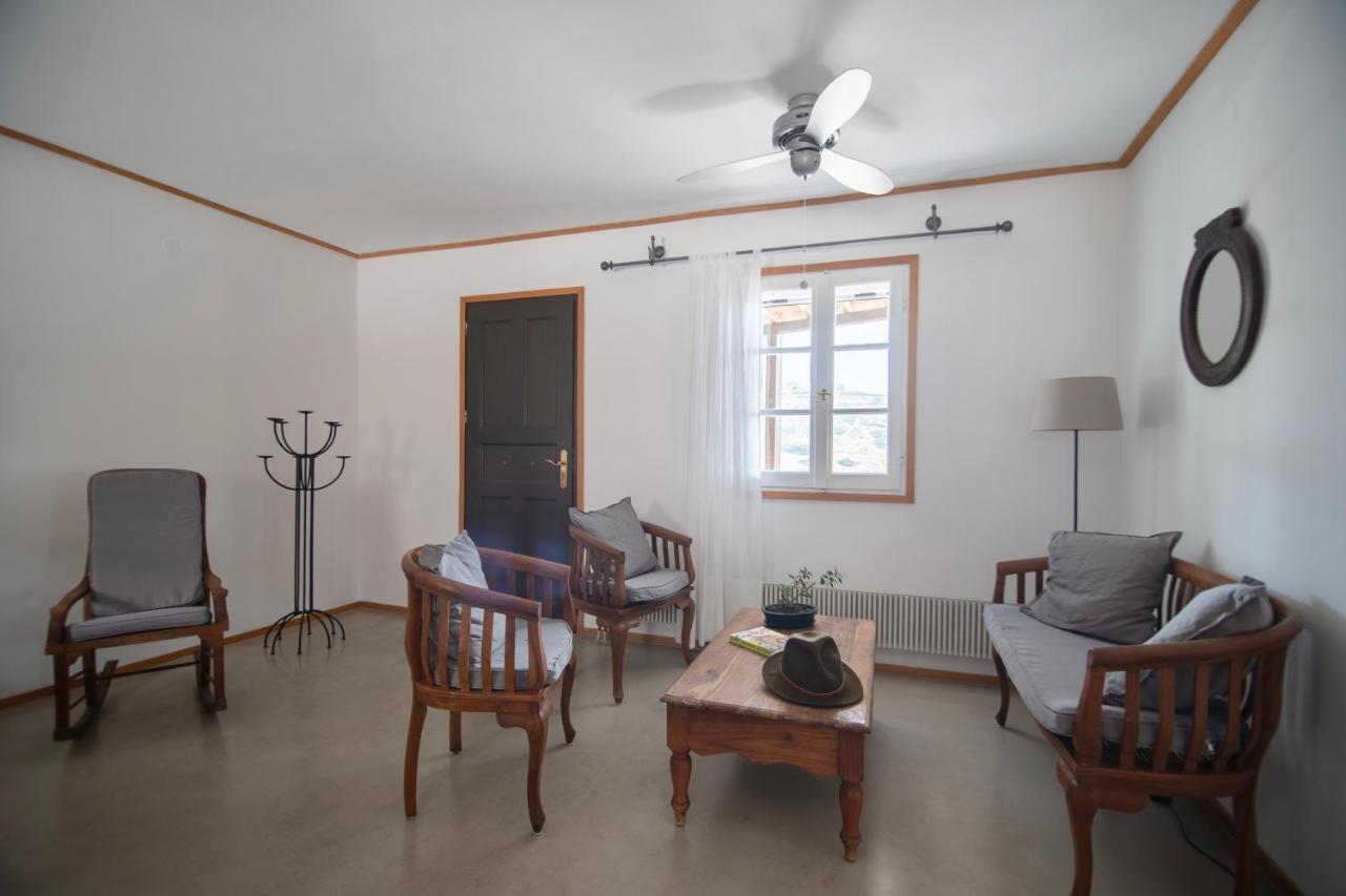 Lotos Beach Home Kini Екстериор снимка