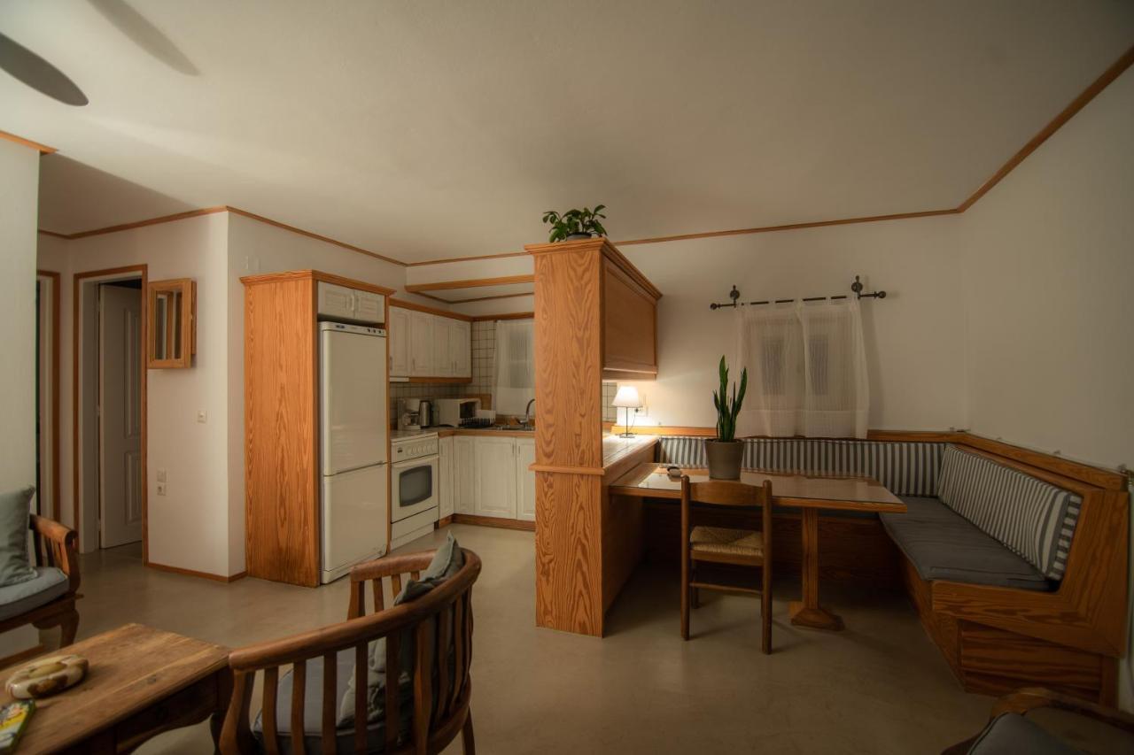 Lotos Beach Home Kini Екстериор снимка