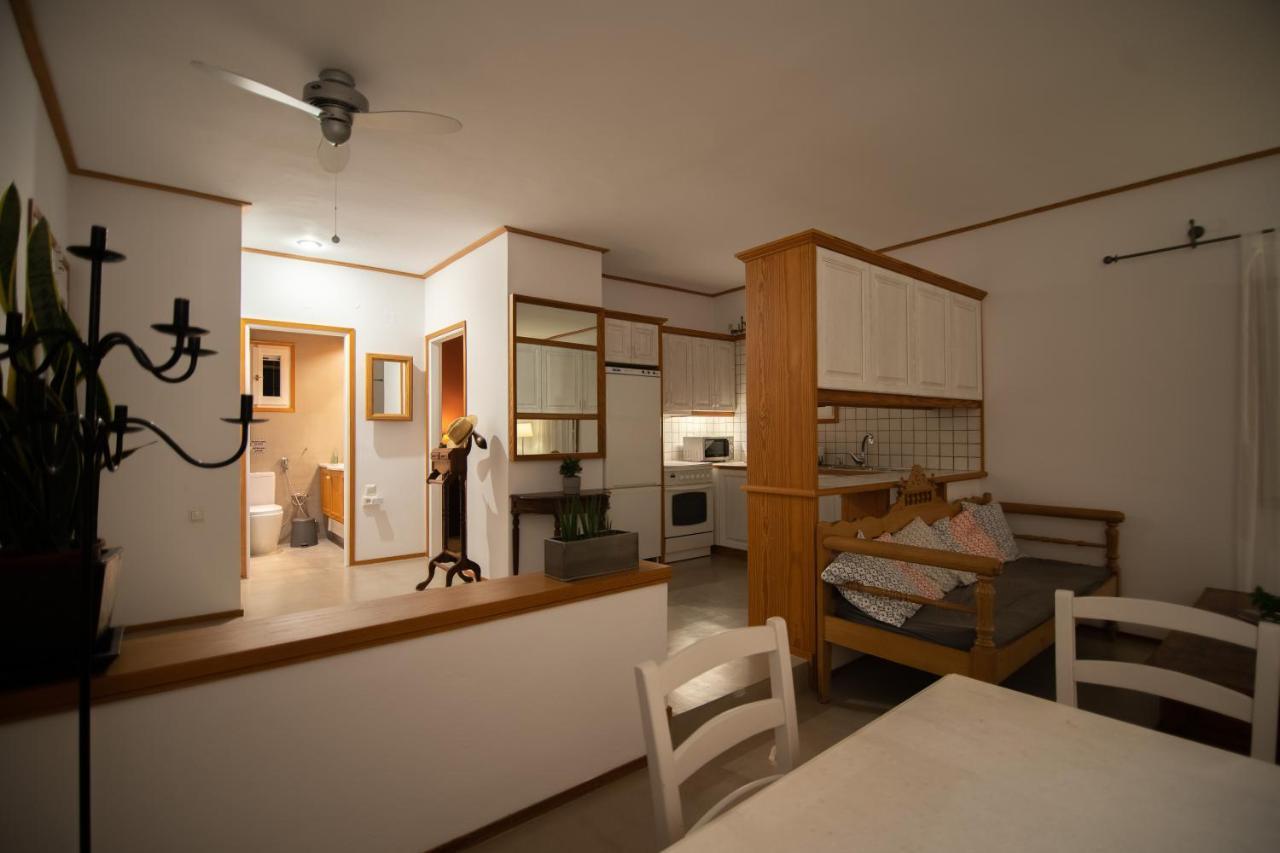 Lotos Beach Home Kini Екстериор снимка