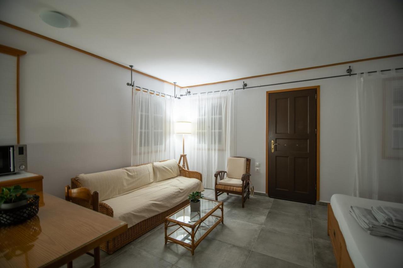 Lotos Beach Home Kini Екстериор снимка