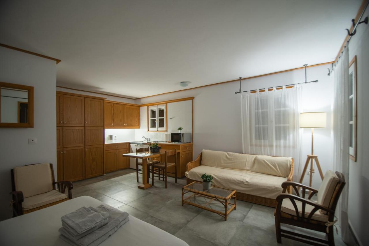 Lotos Beach Home Kini Екстериор снимка